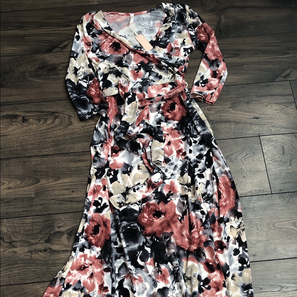 Neutral Floral Maxi Maternity Dress